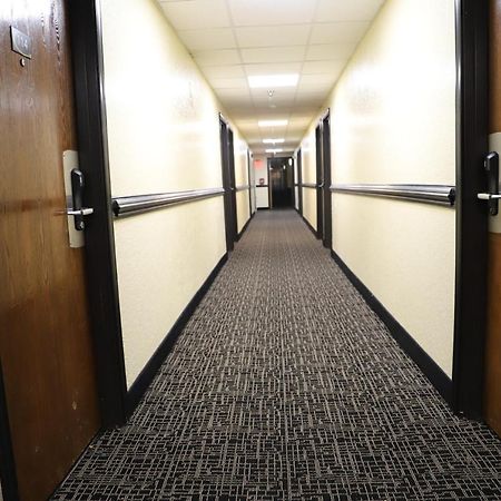 Super 8 By Wyndham Richmond Airport Va Hotell Sandston Eksteriør bilde