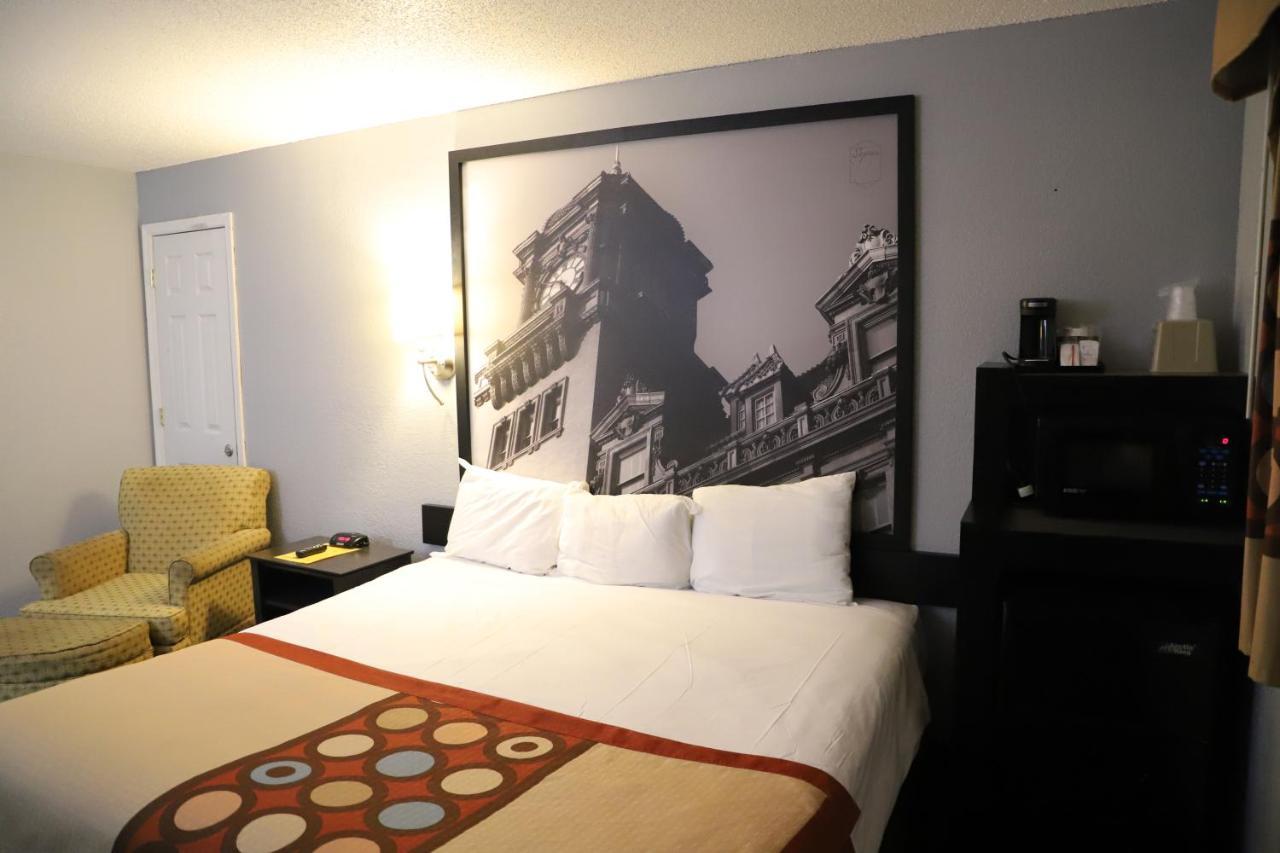 Super 8 By Wyndham Richmond Airport Va Hotell Sandston Eksteriør bilde