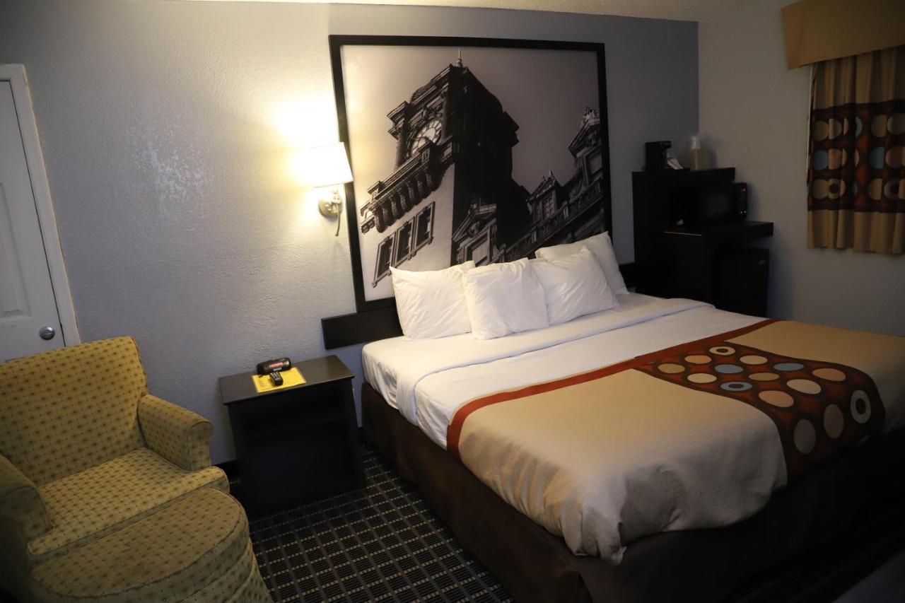 Super 8 By Wyndham Richmond Airport Va Hotell Sandston Eksteriør bilde